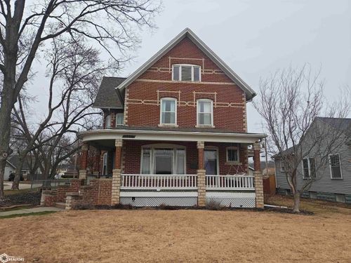 1735 Avenue F, Fort Madison, IA, 52627-2562 | Card Image