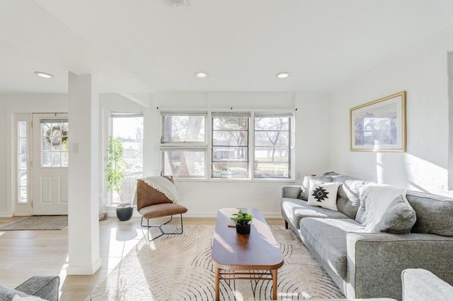 58 E Lakeshore Dr, House other with 5 bedrooms, 4 bathrooms and null parking in Ransom Canyon TX | Image 8