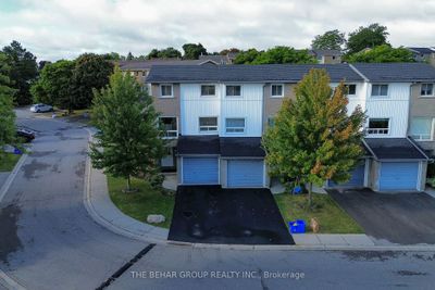 149 - 11 Queenslea Dr, Condo with 3 bedrooms, 2 bathrooms and 2 parking in Hamilton ON | Image 2