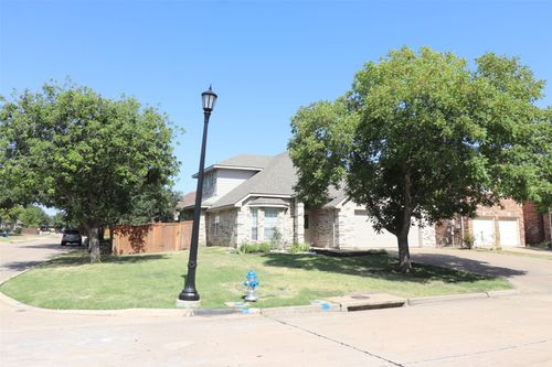 7901 Stonehaven Ln, Rowlett, TX, 75089-7842 | Card Image