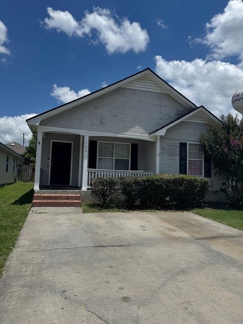 1792 Wayland Park Dr, Valdosta, GA, 31601-2010 | Card Image