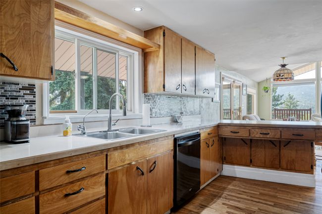 25700 View Crest Dr, House other with 3 bedrooms, 3 bathrooms and null parking in Huson MT | Image 10