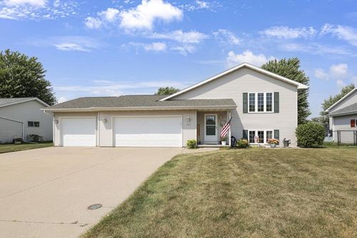 1127 Poppy Lane, Winneconne, WI, 54986 | Card Image