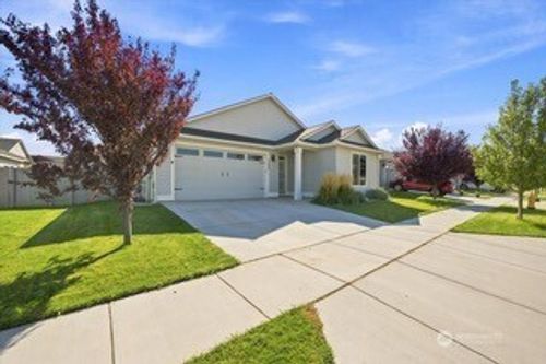 2584 Clark Ridge Dr, Richland, WA, 99352-3000 | Card Image