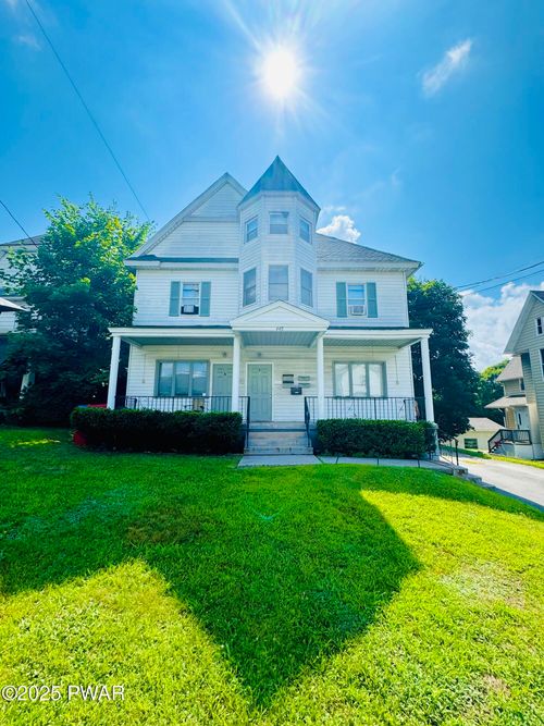 440 Washington Ave, Jermyn, PA, 18433-1670 | Card Image