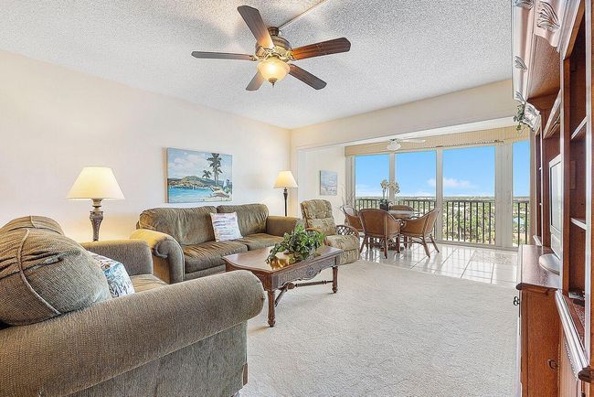 APT-1030D - 3310 S Ocean Blvd, Condo with 2 bedrooms, 2 bathrooms and null parking in Highland Beach FL | Image 9