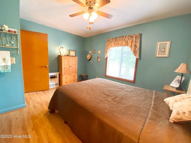 201 Ne 48 Th St, House other with 3 bedrooms, 2 bathrooms and 1 parking in Oak Island NC | Image 20