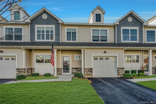 134 Halley Dr, Center Moriches, NY, 11934-1023 | Card Image