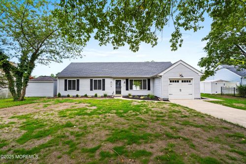 1042 Roxbury Lane, Toms River, NJ, 08753 | Card Image