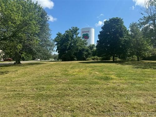 1268 S 3rd St, Stilwell, OK, 74960-4846 | Card Image