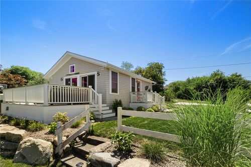 17 Goose Island Rd, Narragansett, RI, 02882-5310 | Card Image