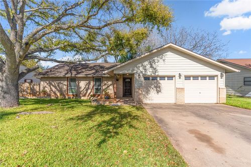 3810 Hillside Dr, Round Rock, TX, 78681-3686 | Card Image