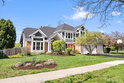 2116 Birchwood Ln, Buffalo Grove, IL, 60089-6683 | Card Image
