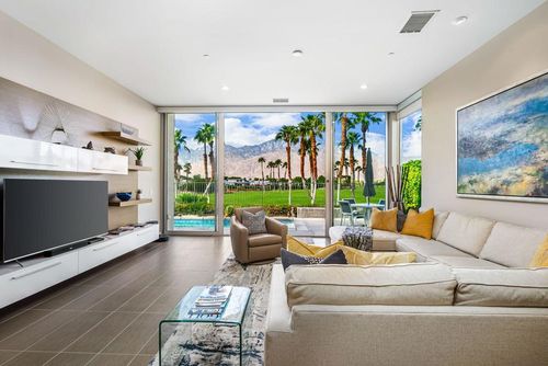 519 Soriano Way, Palm Springs, CA, 92262-0559 | Card Image