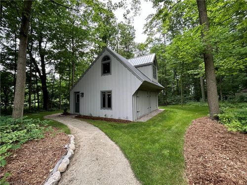 1944B Sandhills Rd, Baden, ON, N3A3A3 | Card Image