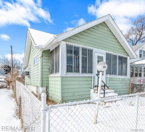 15751 Fairfield St, Detroit, MI, 48238-1447 | Card Image