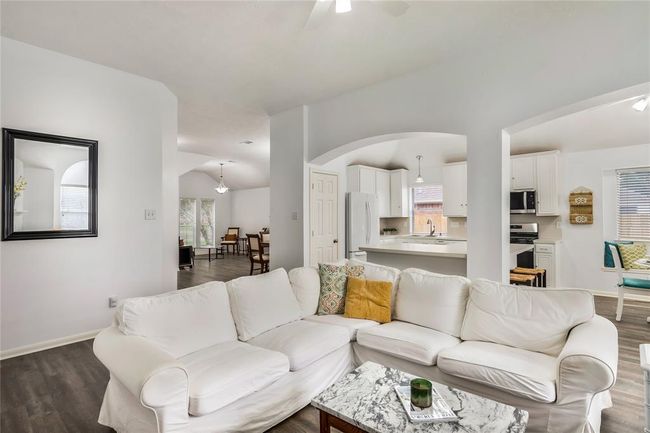 7511 Alderly Dr, House other with 4 bedrooms, 2 bathrooms and 2 parking in Spring TX | Image 13
