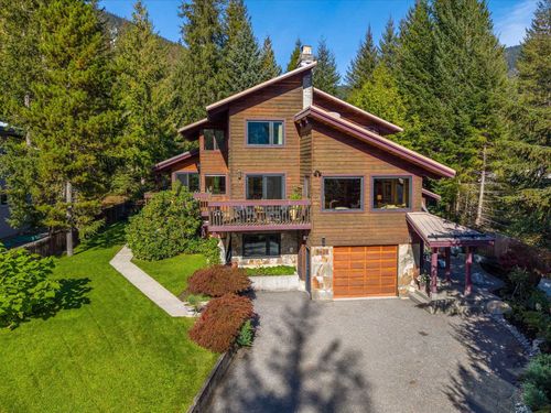 8609 Forest Ridge Dr, Whistler, BC, V8E0G1 | Card Image