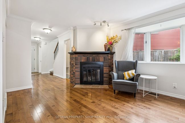 67 Gentle Gate Crescent, House attached with 3 bedrooms, 3 bathrooms and 2 parking in Hunt Club - South Keys and Area ON | Image 6