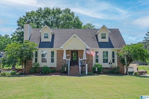 812 Pine Cir, KIMBERLY, AL, 35091-2512 | Card Image