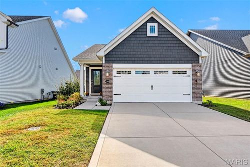 2369 Windswept Farms Dr, Eureka, MO, 63025-4109 | Card Image