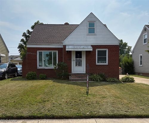 270 E 330th St, Willowick, OH, 44095-3221 | Card Image