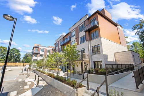 2-4025 Hickory Dr, Mississauga, ON, L4W0G6 | Card Image