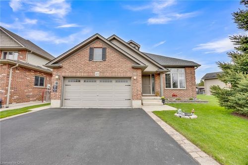 23 William St, Tillsonburg, ON, N4G1L6 | Card Image