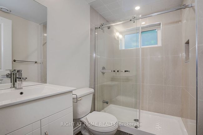 2 Citadel Dr, House other with 3 bedrooms, 2 bathrooms and 2 parking in Scarborough ON | Image 43