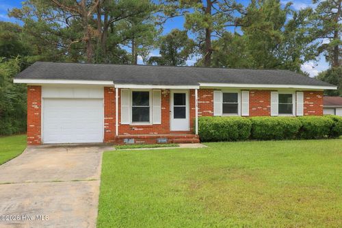 206 Sheffield Rd, Jacksonville, NC, 28546-8430 | Card Image