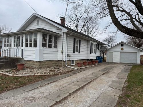 108 N Saratoga St, Olney, IL, 62450-1546 | Card Image