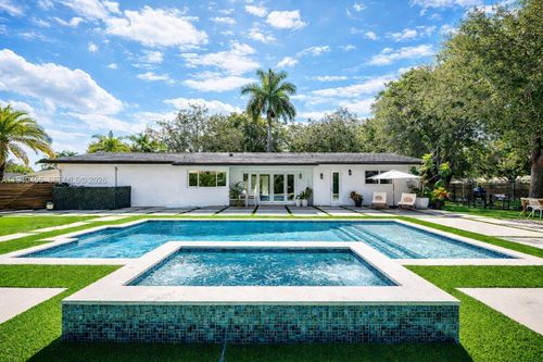 7601 Sw 165th Ter, Palmetto Bay, FL, 33157-3844 | Card Image