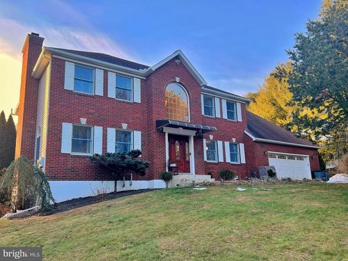90 Halina Way, Kunkletown, PA, 18058 | Card Image