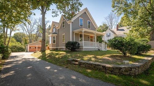 122 Bridge St, Manchester, MA, 01944-1414 | Card Image