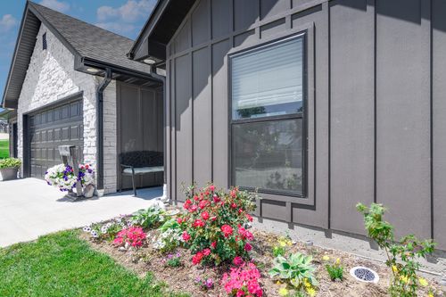 6001 Tamarack Dr, COLUMBIA, MO, 65203-5580 | Card Image