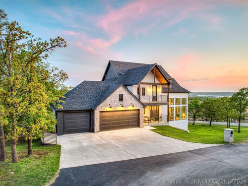 9352 Scenic Bluff Ave, Sperry, OK, 74073-4963 | Card Image