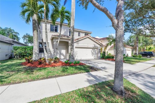 0-630 Vista Meadows Dr, Weston, FL, 33327-1830 | Card Image