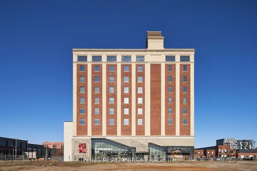 402-158 Sterling Rd, Toronto, ON, M6R2B7 | Card Image