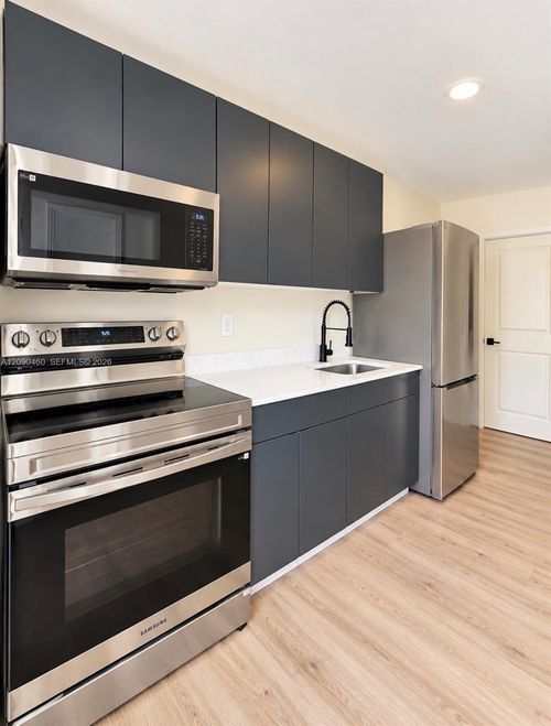 2-254 Nw 50th St, Miami, FL, 33127 | Card Image