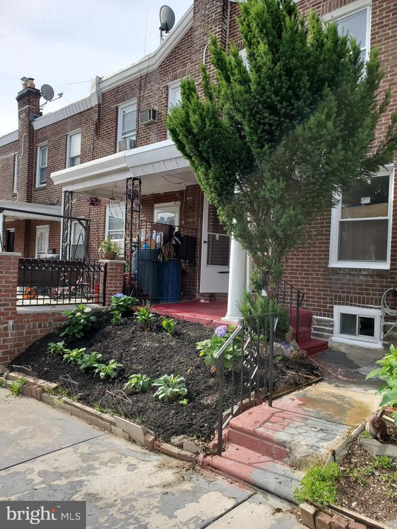 Rosemar St, Philadelphia, PA 19120