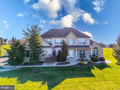 145 Fox Rdg, Nazareth, PA, 18064-8109 | Card Image