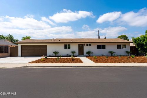 1554 Ahart Street, Simi Valley, CA, 93065 | Card Image