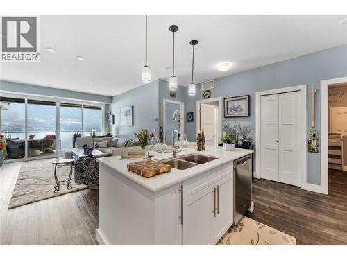 309-3475 Granite Close, Kelowna, BC, V1V0B9 | Card Image