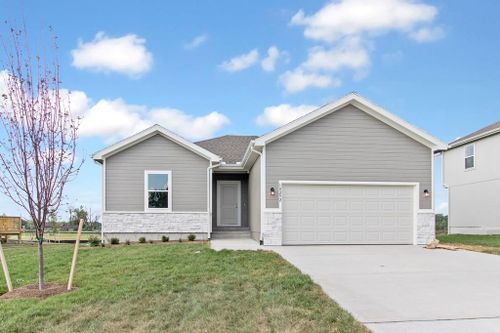 10292 Lucca Lane, Peculiar, MO, 64078 | Card Image