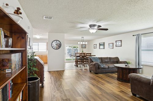 536 Del Mar Dr, Ponder, TX, 76259-8415 | Card Image