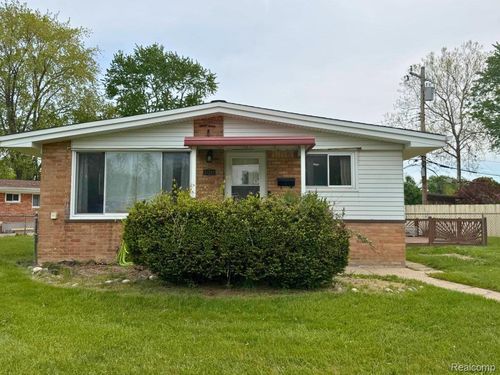 33240 Parkwood St, Westland, MI, 48186-4824 | Card Image