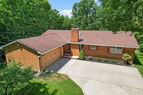 8070 Sheed Rd, Colerain Twp, OH, 45247-5508 | Card Image