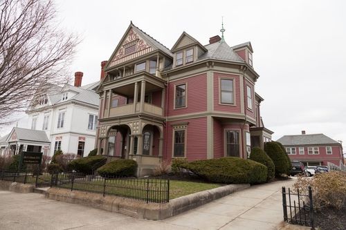 3-463 Broadway, Providence, RI, 02909-1625 | Card Image