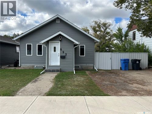 622 2nd St, Estevan, SK, S4A0K9 | Card Image