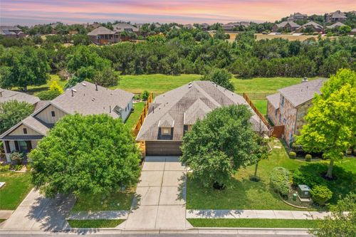 270 Harris Dr, Austin, TX, 78737-4606 | Card Image